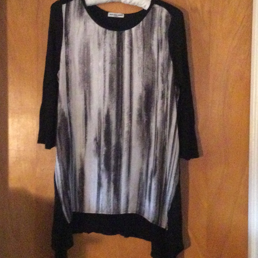 Cha Cha Vente medium 3/4 sleeve blouse